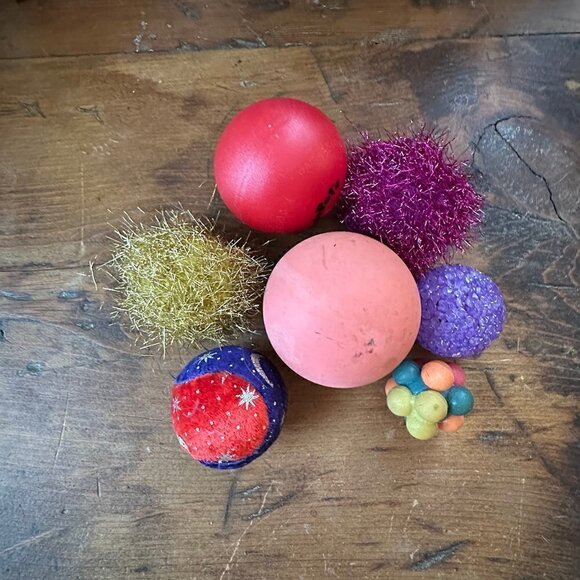 Purple Sparkly Cat Toy Ball NWOT - Picture 9 of 9